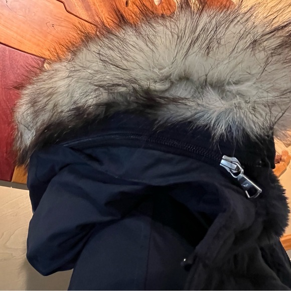 Aritzia Summit Parka sz XS - Picture 8 of 11